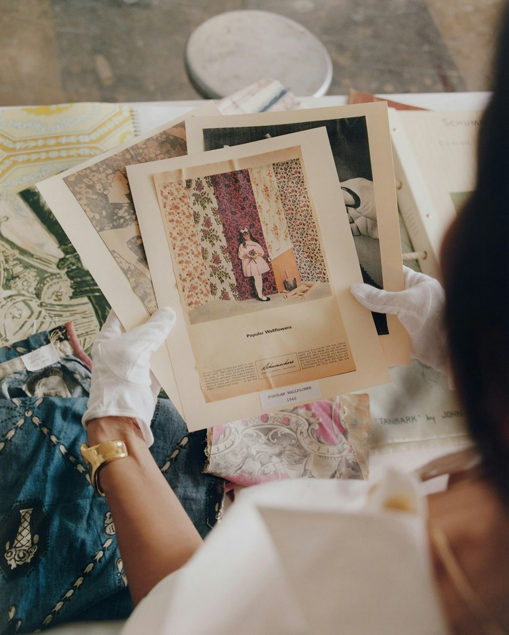 A vintage Schumacher ad for wallpaper