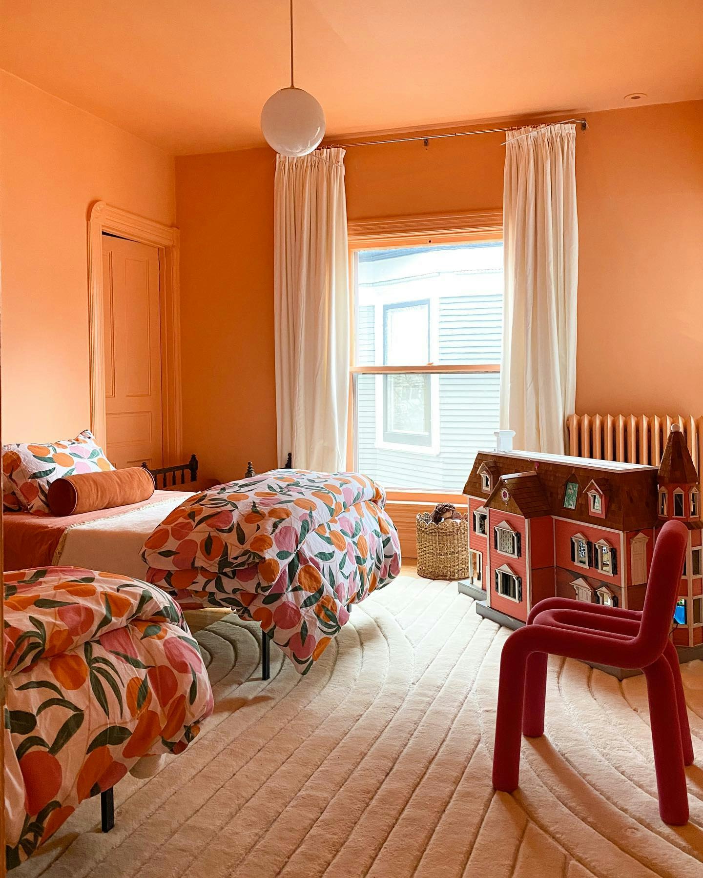 Photo: @katepearcevintage